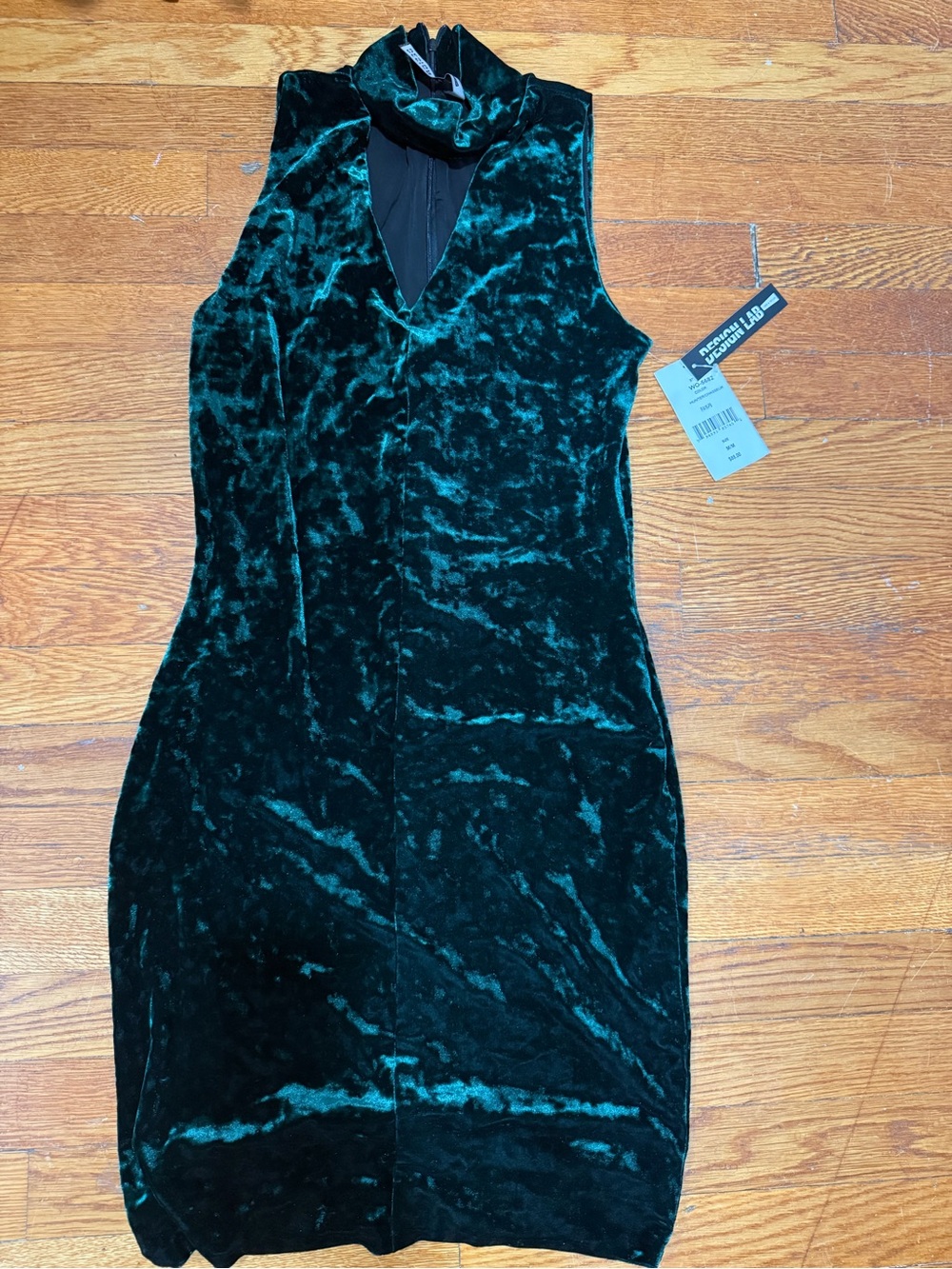 Design Lab Lord & Taylor Emerald Green Velvet Midi Dress with Mock Neck